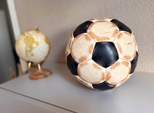 Vintage lederfußball aus - vintage,