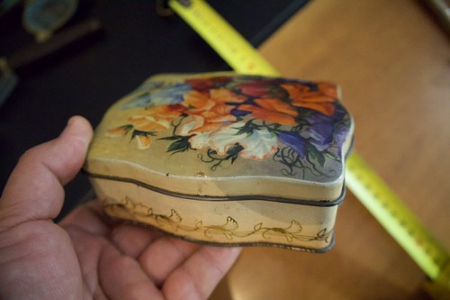 Alte blechdose vintage - alte,