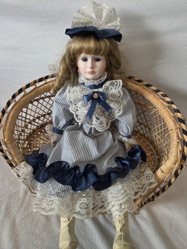 Alte vintage sammlerpuppe